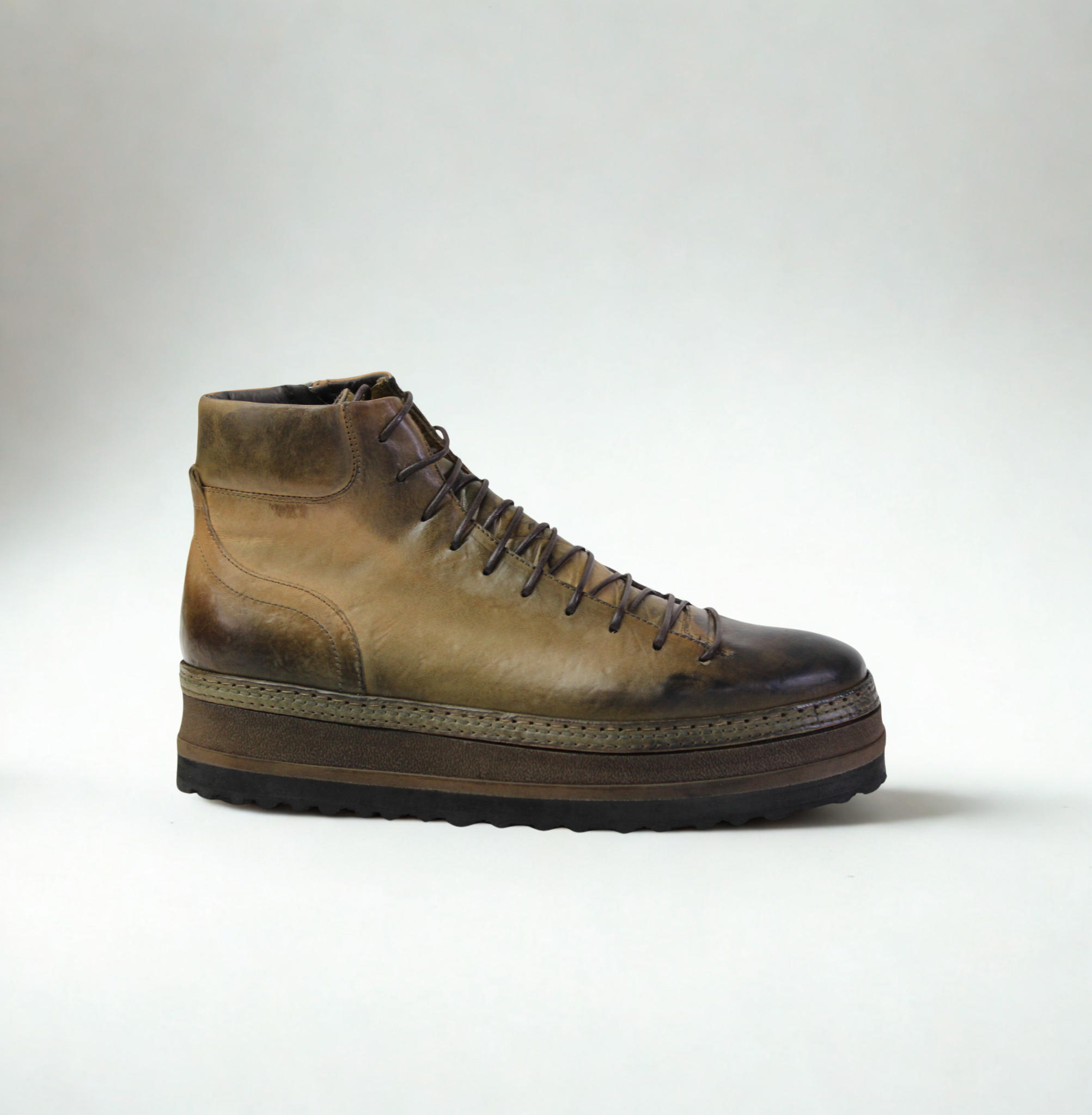 LAST PAIR 44- MUD SENAPE PLATFORM SNEAKERS