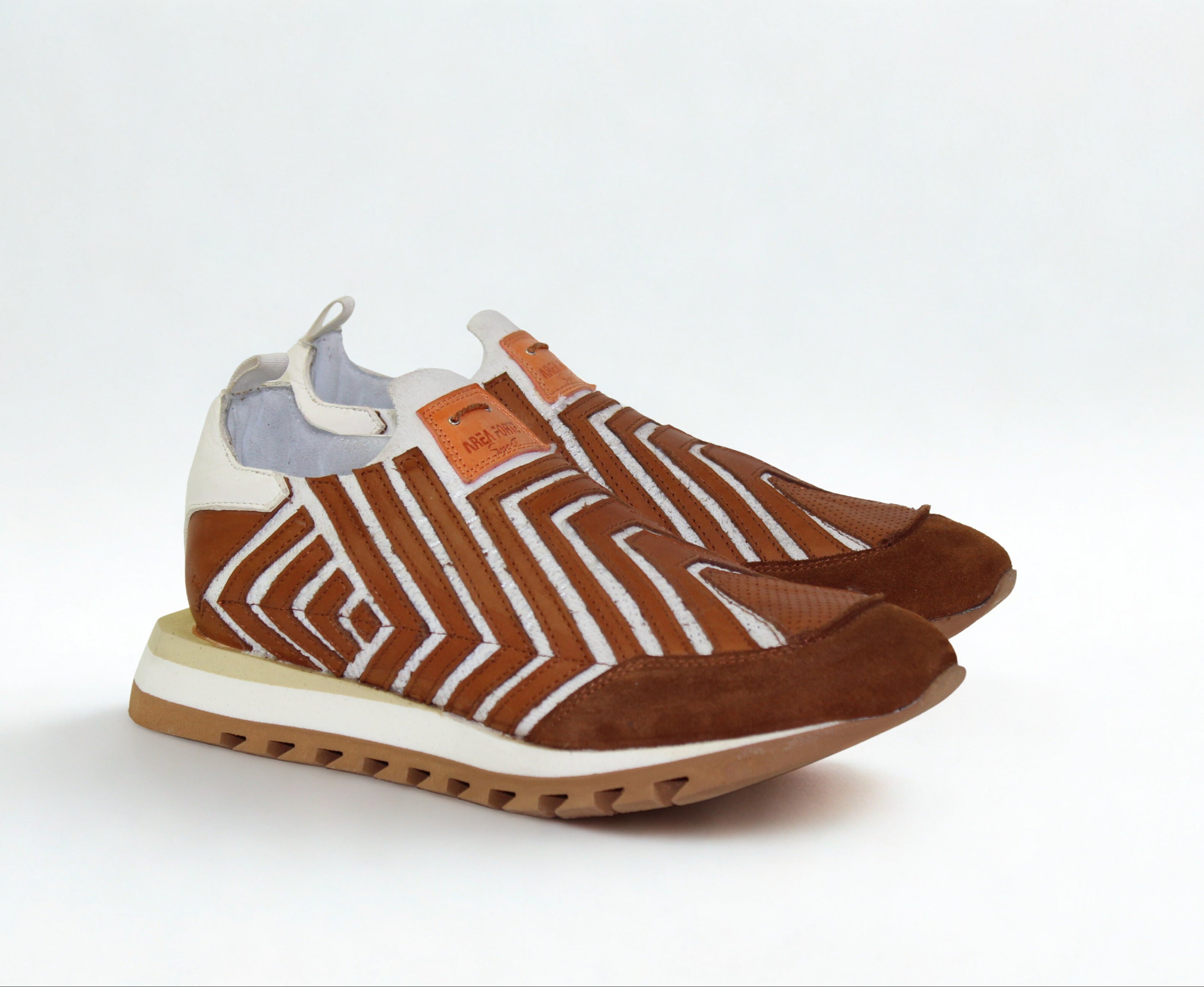 LAST PAIR 42-LACELESS ELASTIC SNEAKERS TERRA