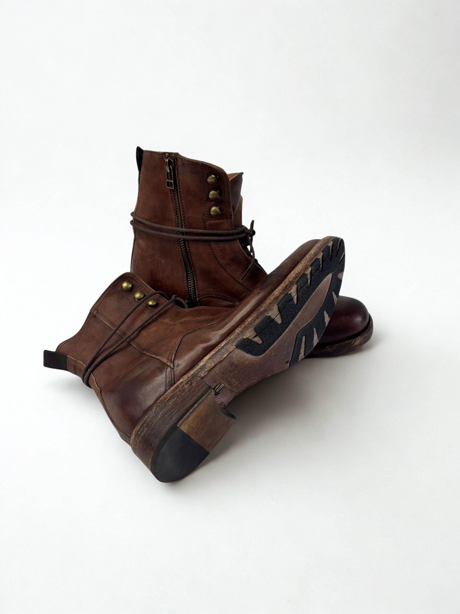 LAST PAIR 40- SUPER VINTAGE WASHED BOOTS