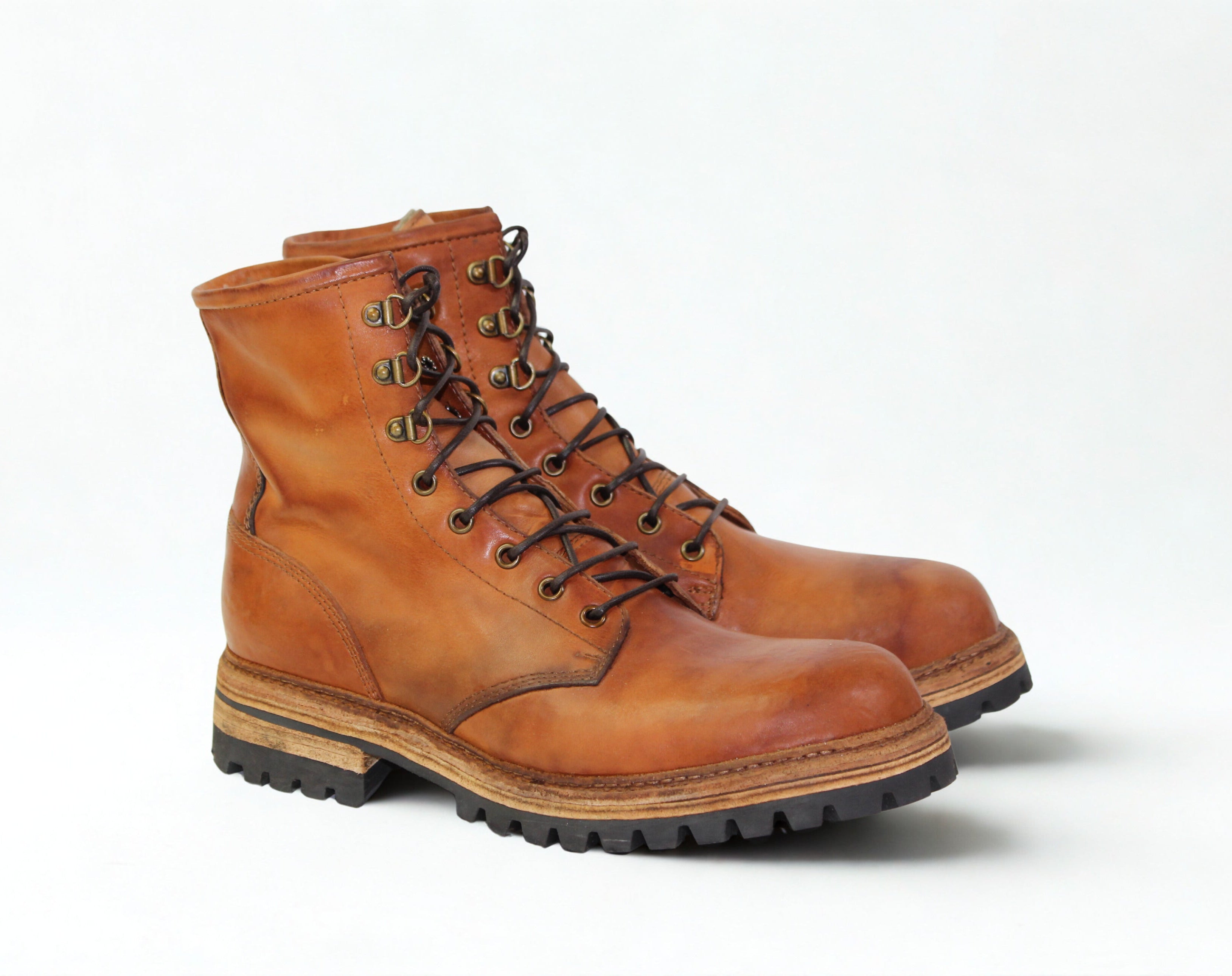 LAST PAIR 42- WINTER BOOTS WITH FUR LINING