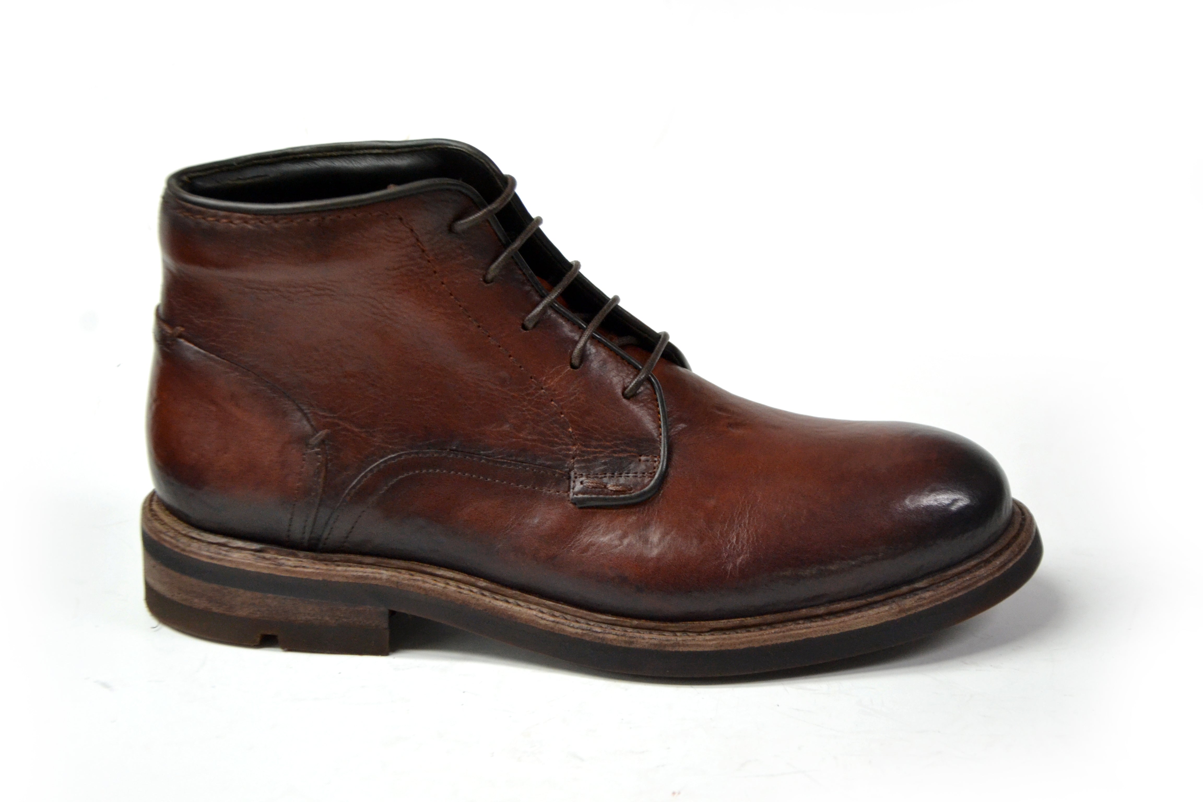 LAST PAIR 40/43- COLOMBIA COGNAC CHUKKA BOOTS