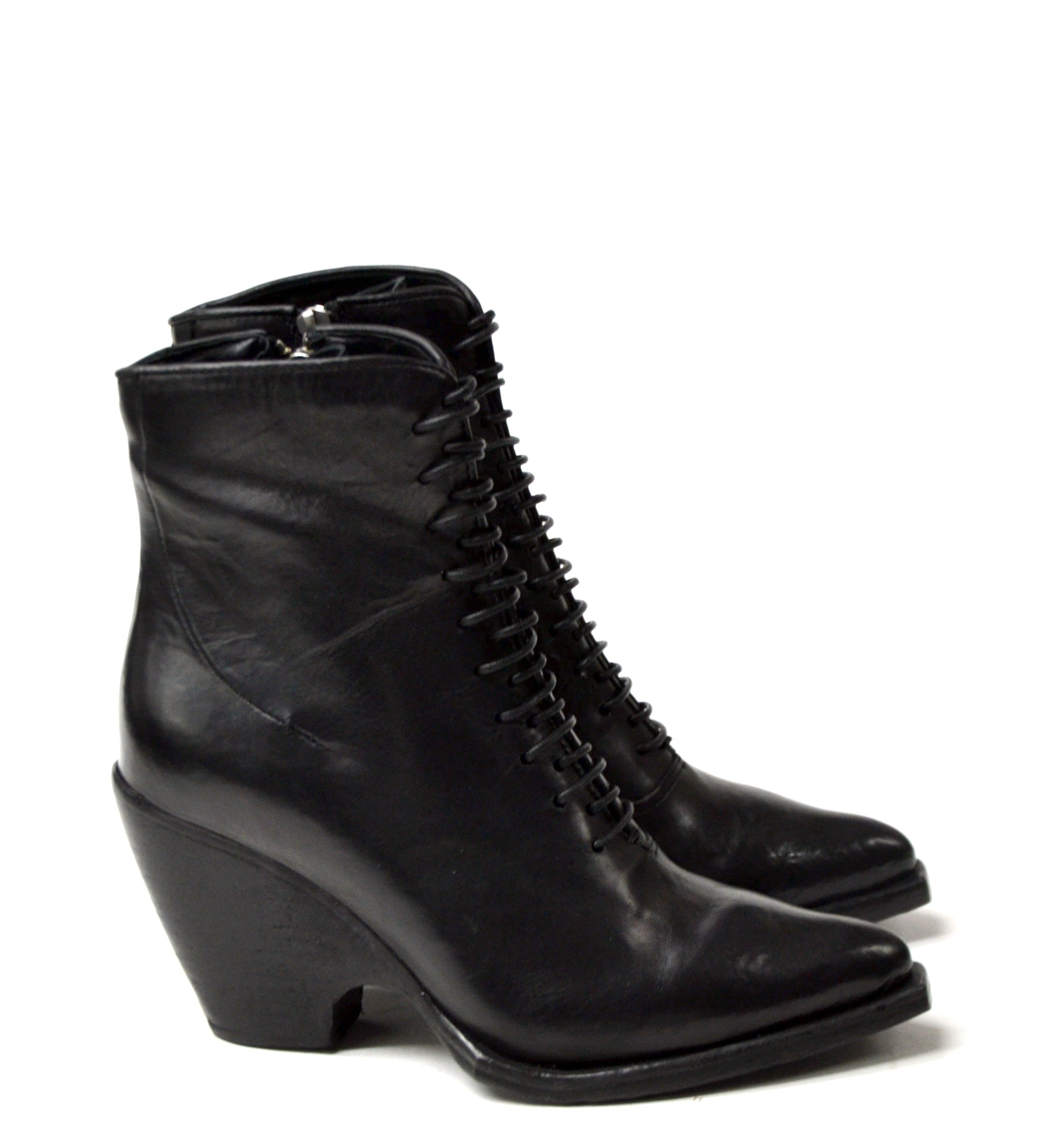 EVA SCHWARZE SCHNÜRSTIEFEL