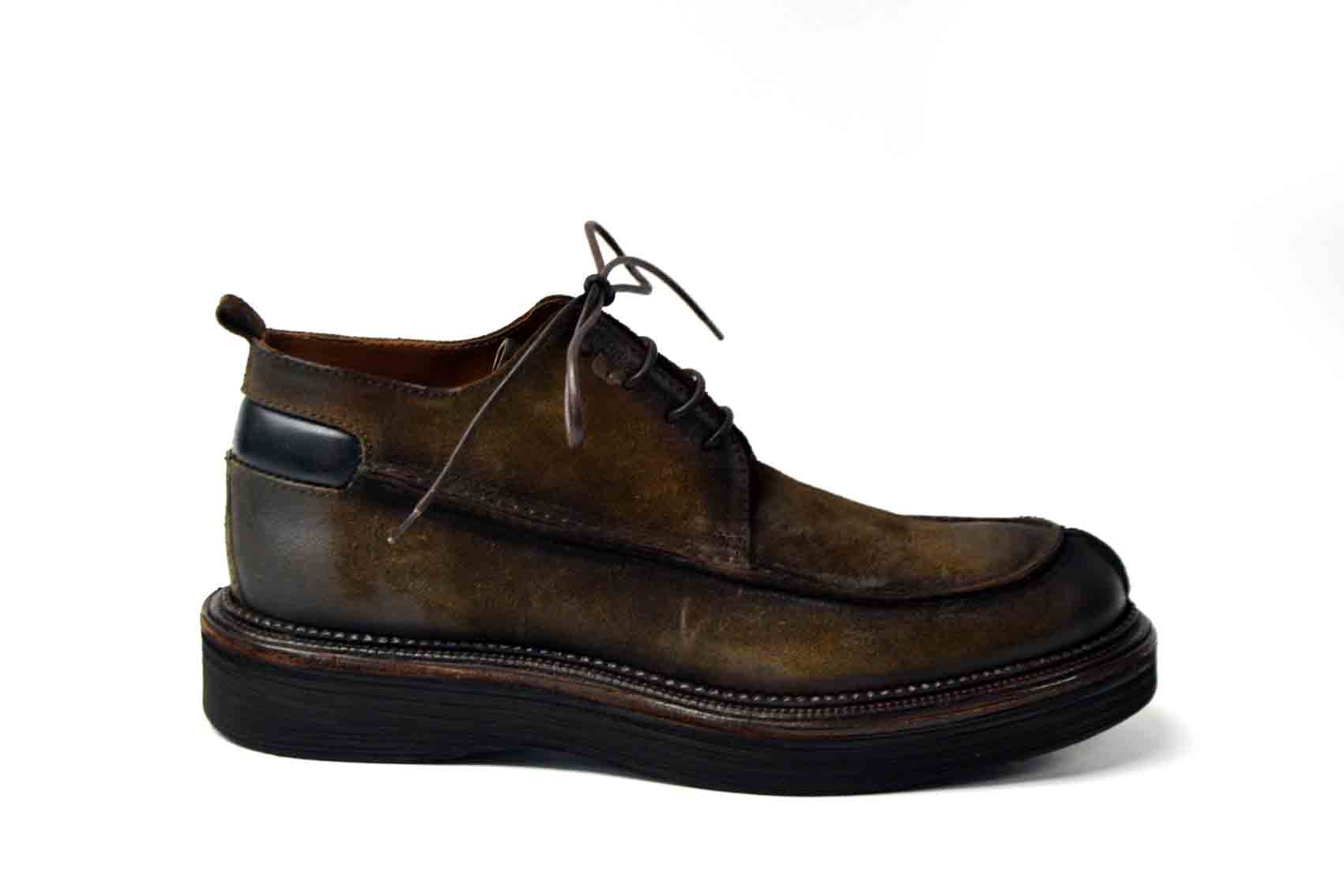 LAST PAIR 42-LISBONA SUEDE CHUKKA