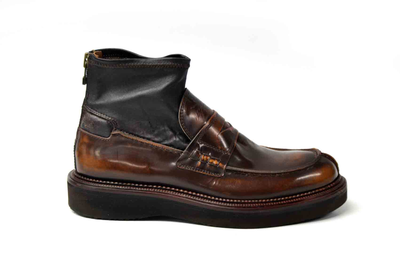 LAST PAIR 42- SHINY LOAFER BOOTS IN BROWN