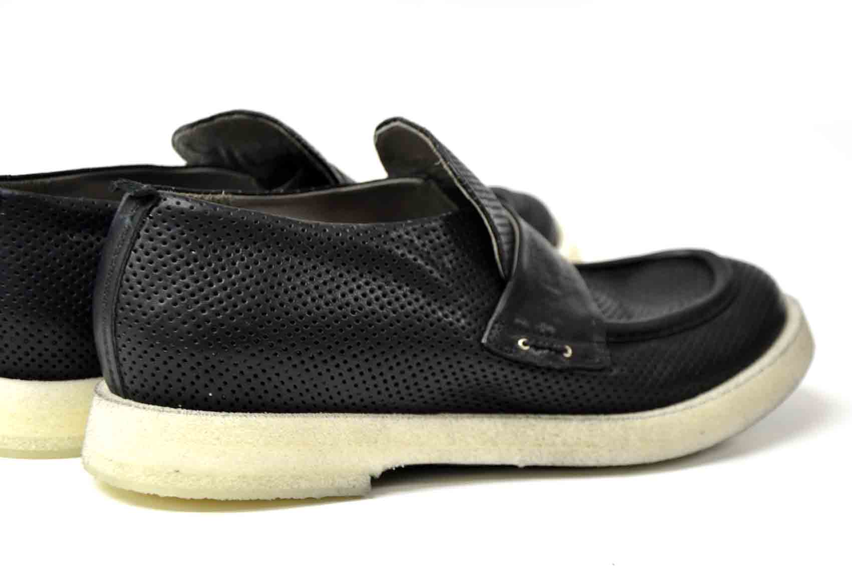 PERFORATED BLACK RUBREX LOAFERS