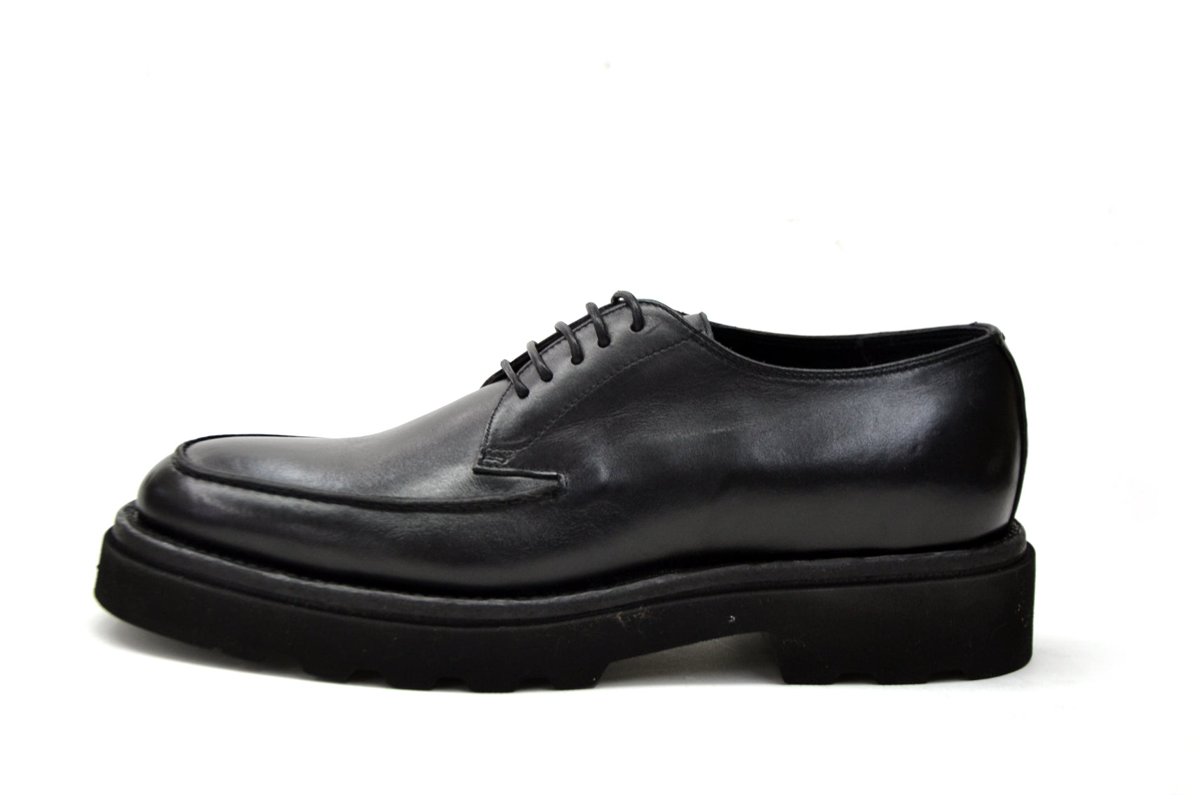 LAST PAIR 42- SQUARED DERBY SUEDE OR BLACK