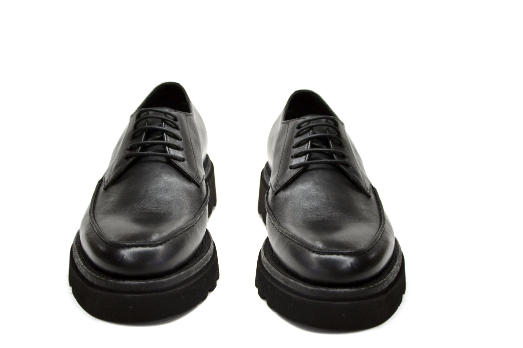 LAST PAIR 42- SQUARED DERBY SUEDE OR BLACK