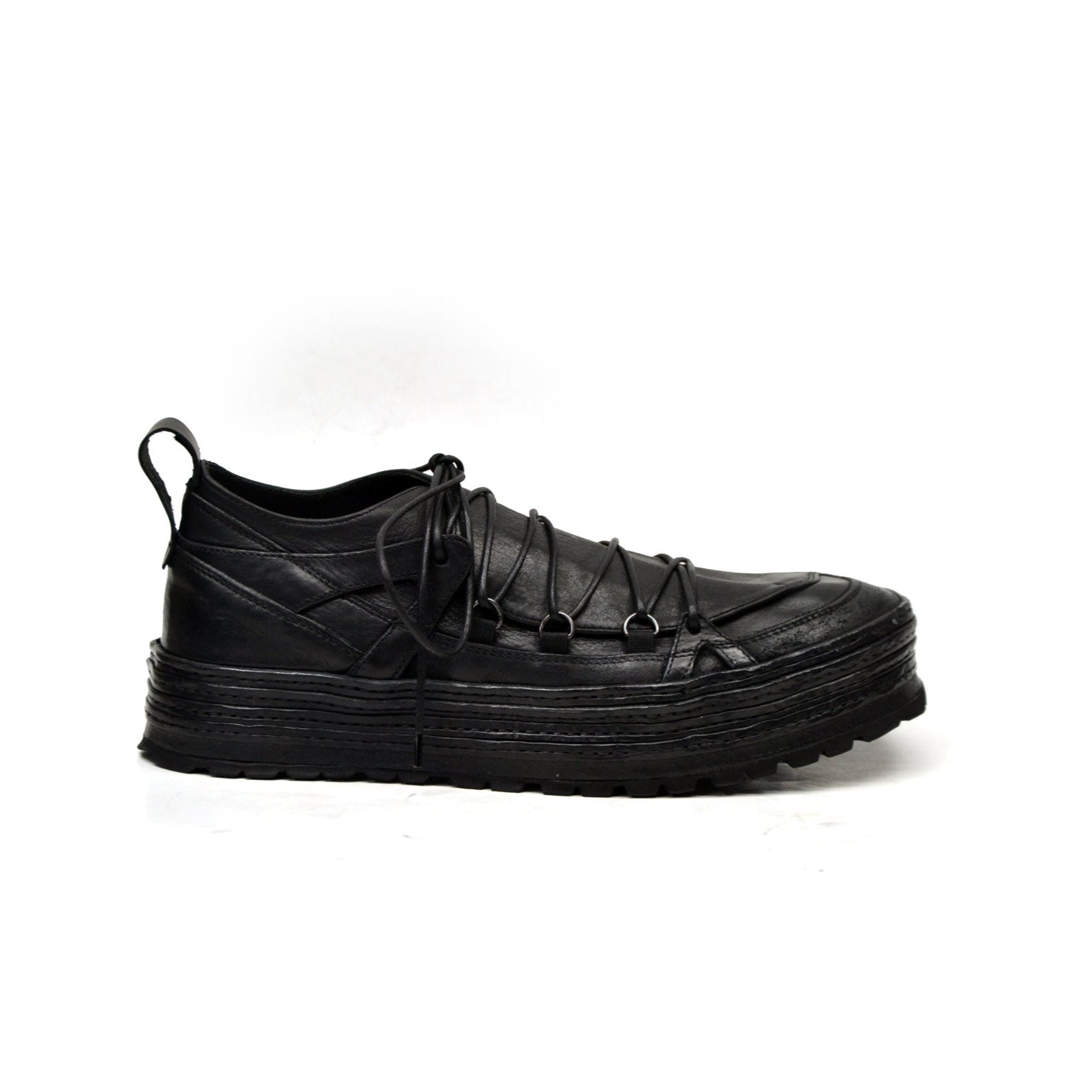 MADMAX NIEDRIGE SCHWARZE SNEAKER