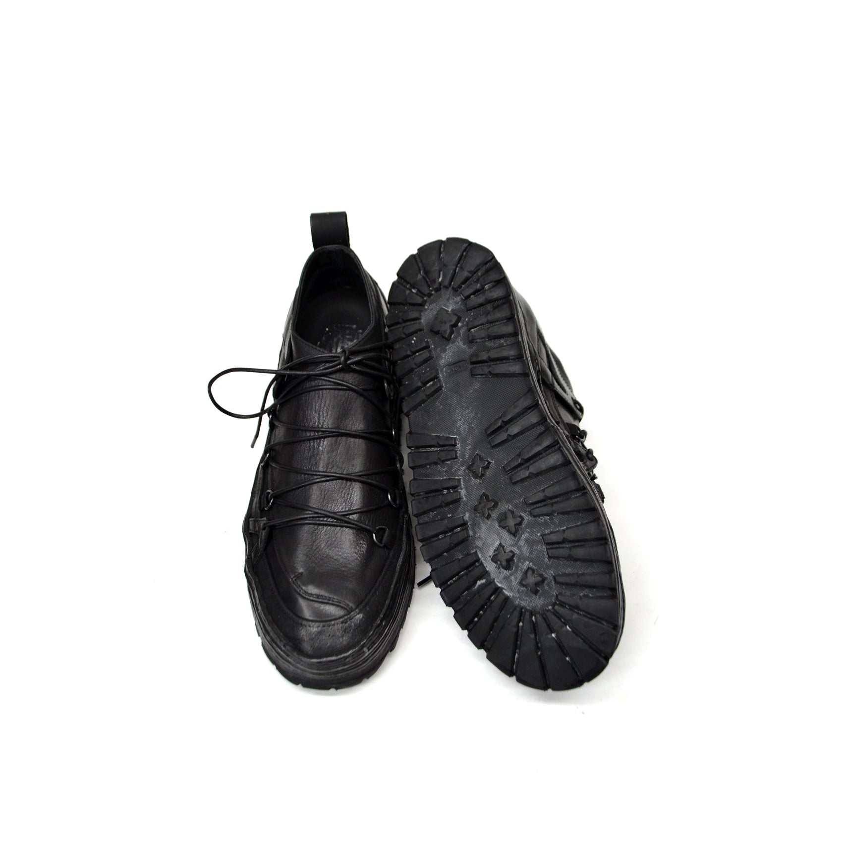 MADMAX NIEDRIGE SCHWARZE SNEAKER