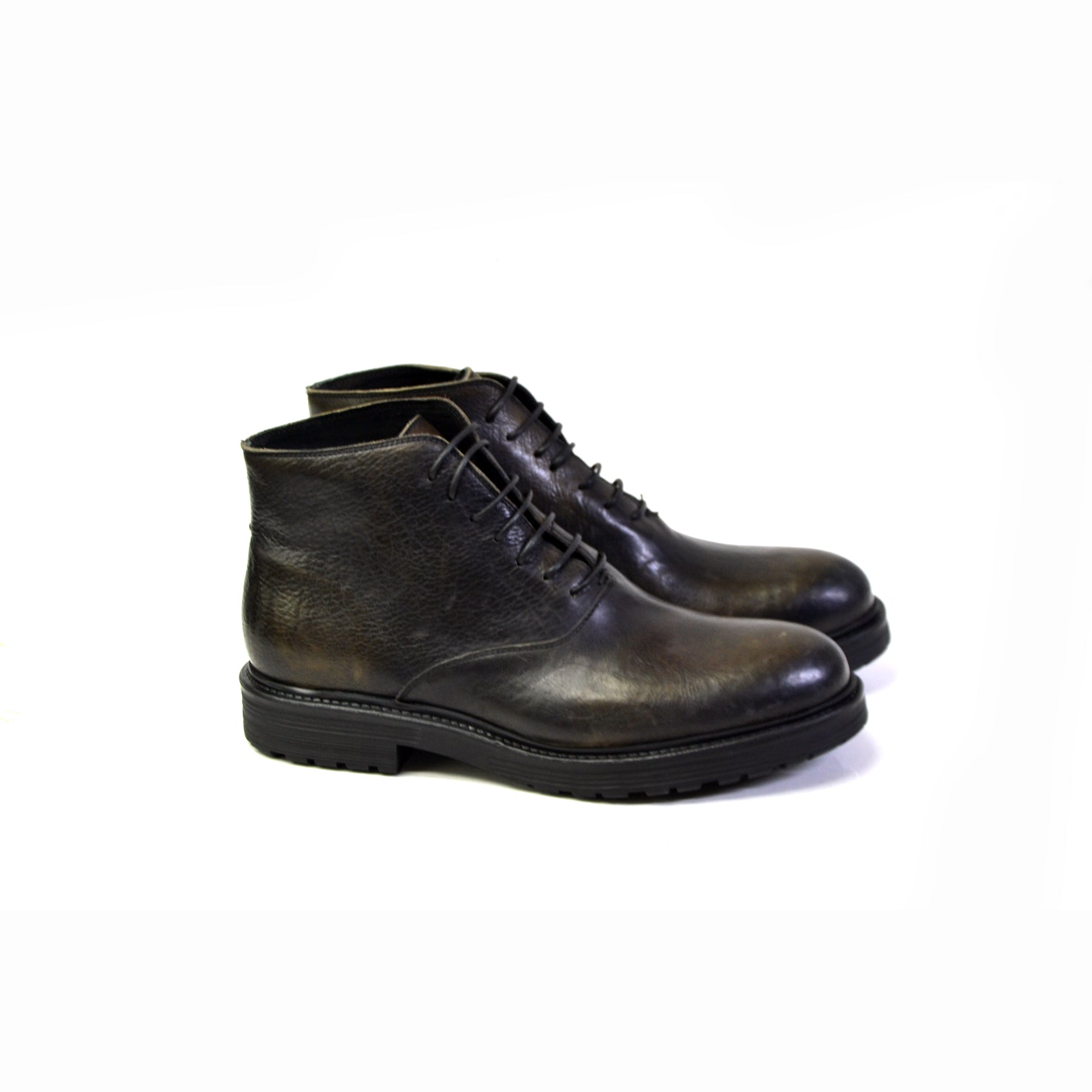 LETZTE PAARE 42/43/44/45- TDM CHUKKA