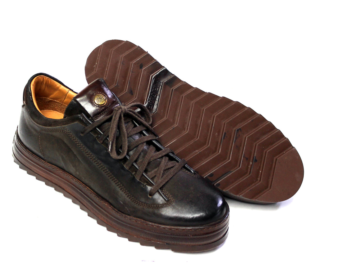 LED Low Sneakers in Brown