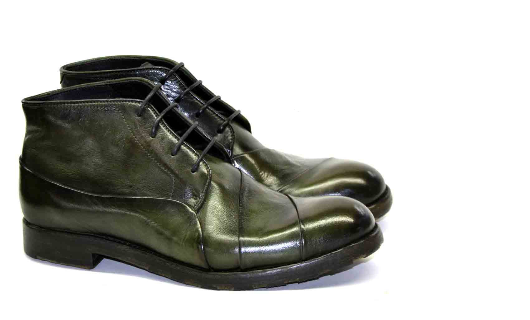 LETZTES PAAR 42 - GRÜNE CHUKKA-STIEFEL