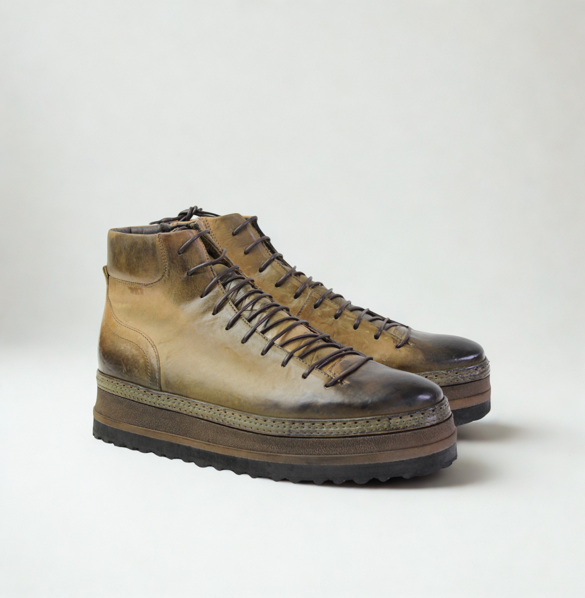 LAST PAIR 44- MUD SENAPE PLATFORM SNEAKERS