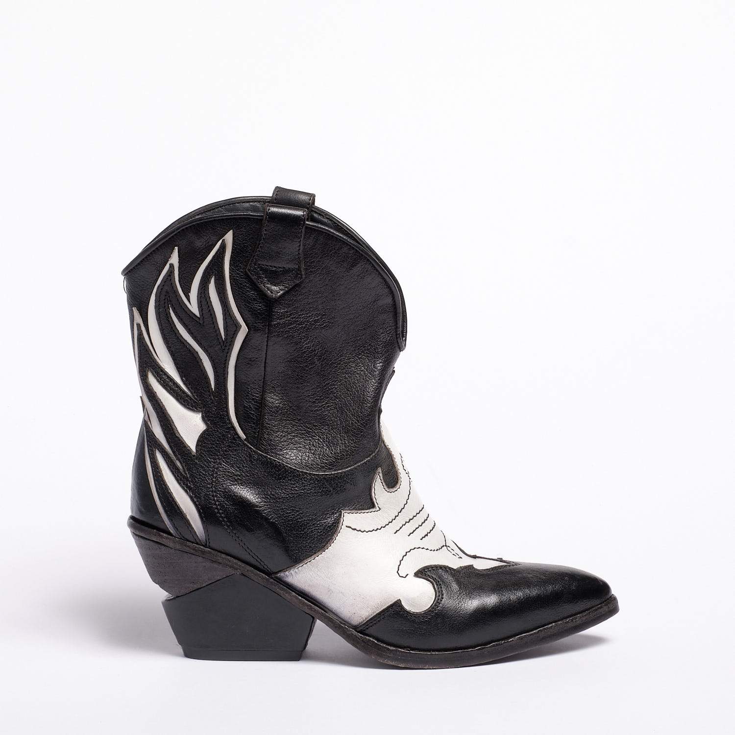 Emmy Texan Boot weiches Büffelleder Schwarz-Weiß