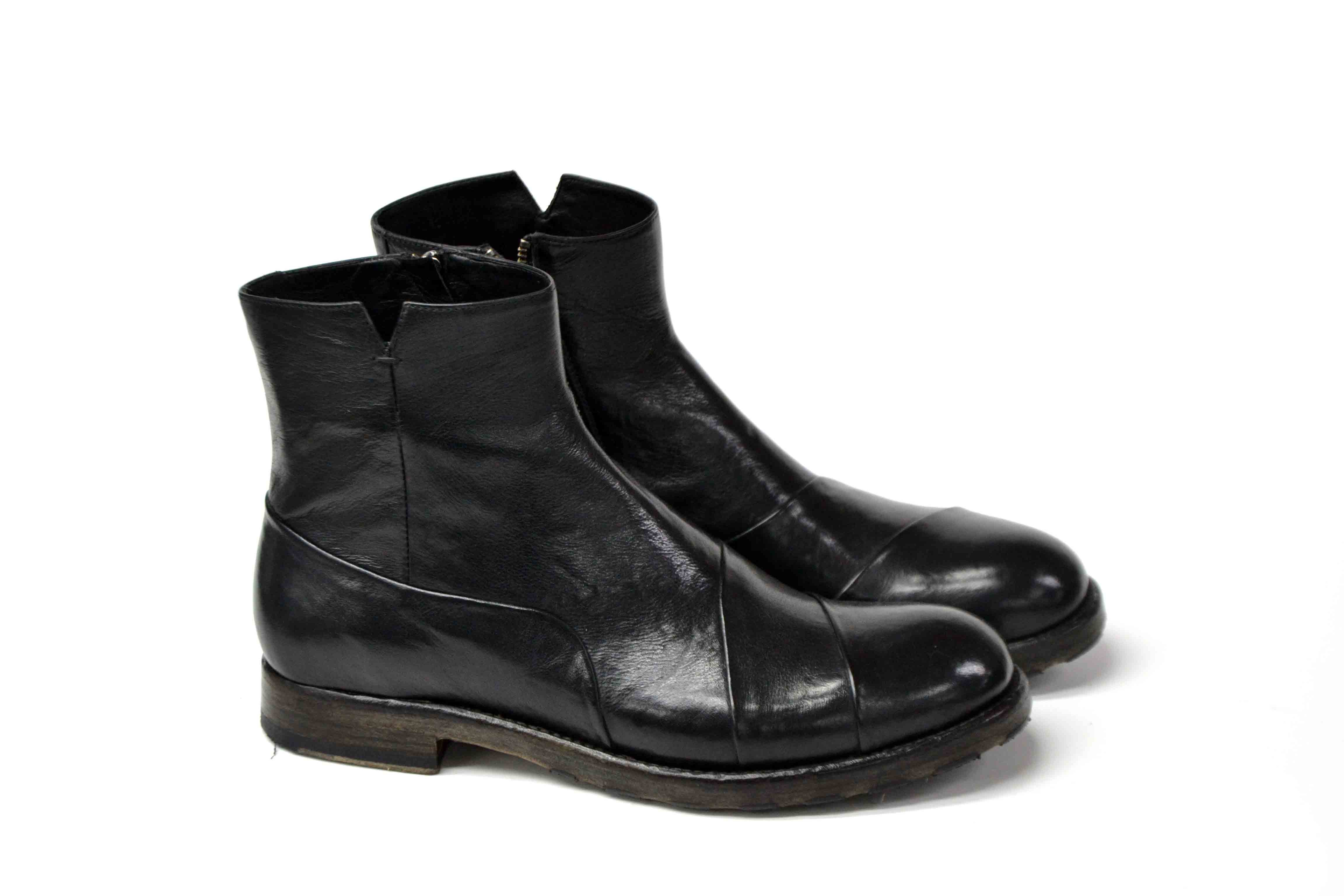 LAST PAIR 47-BLACK ASYMMETRIC ANKLE BOOTS