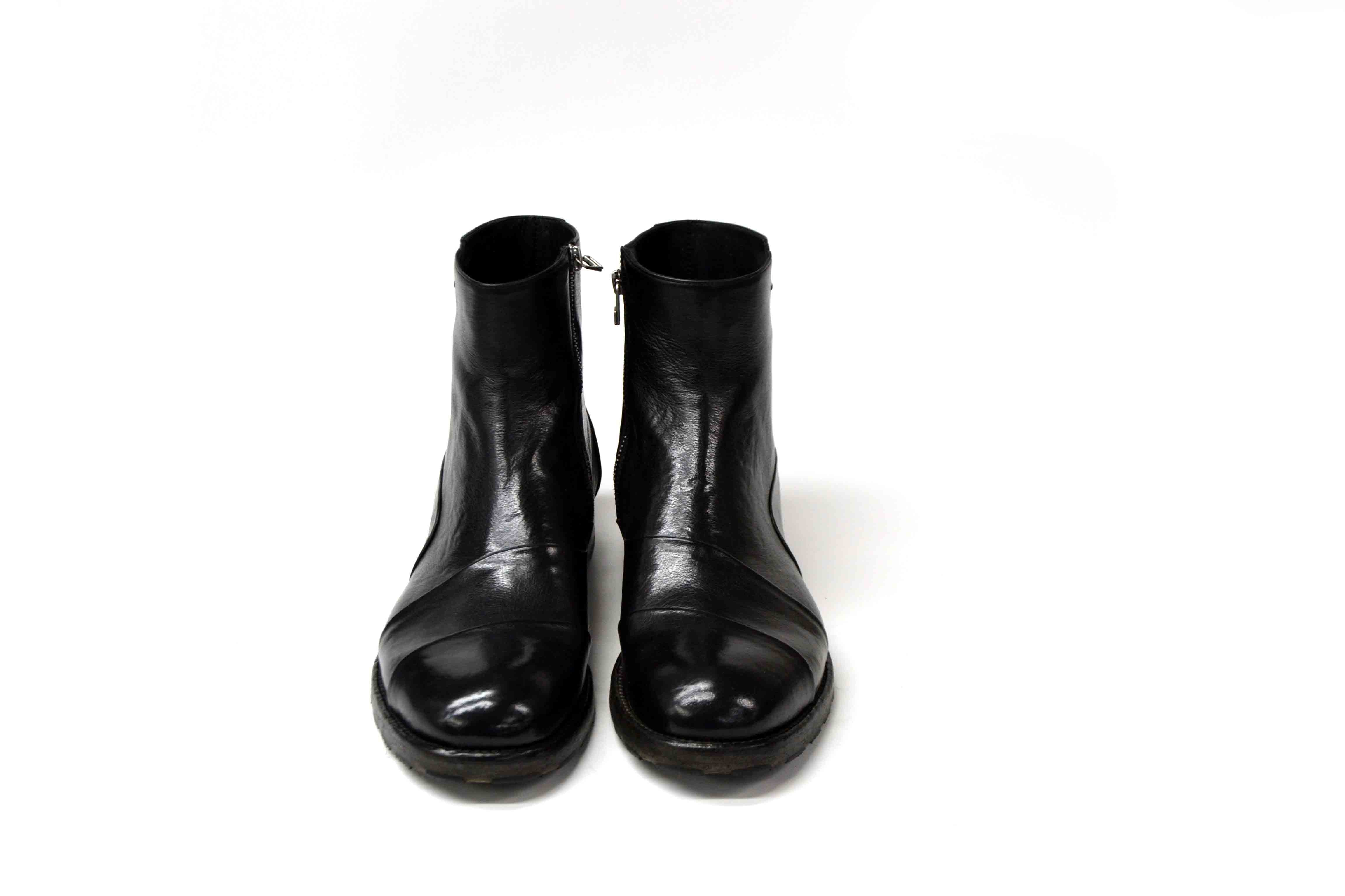 LAST PAIR 47-BLACK ASYMMETRIC ANKLE BOOTS
