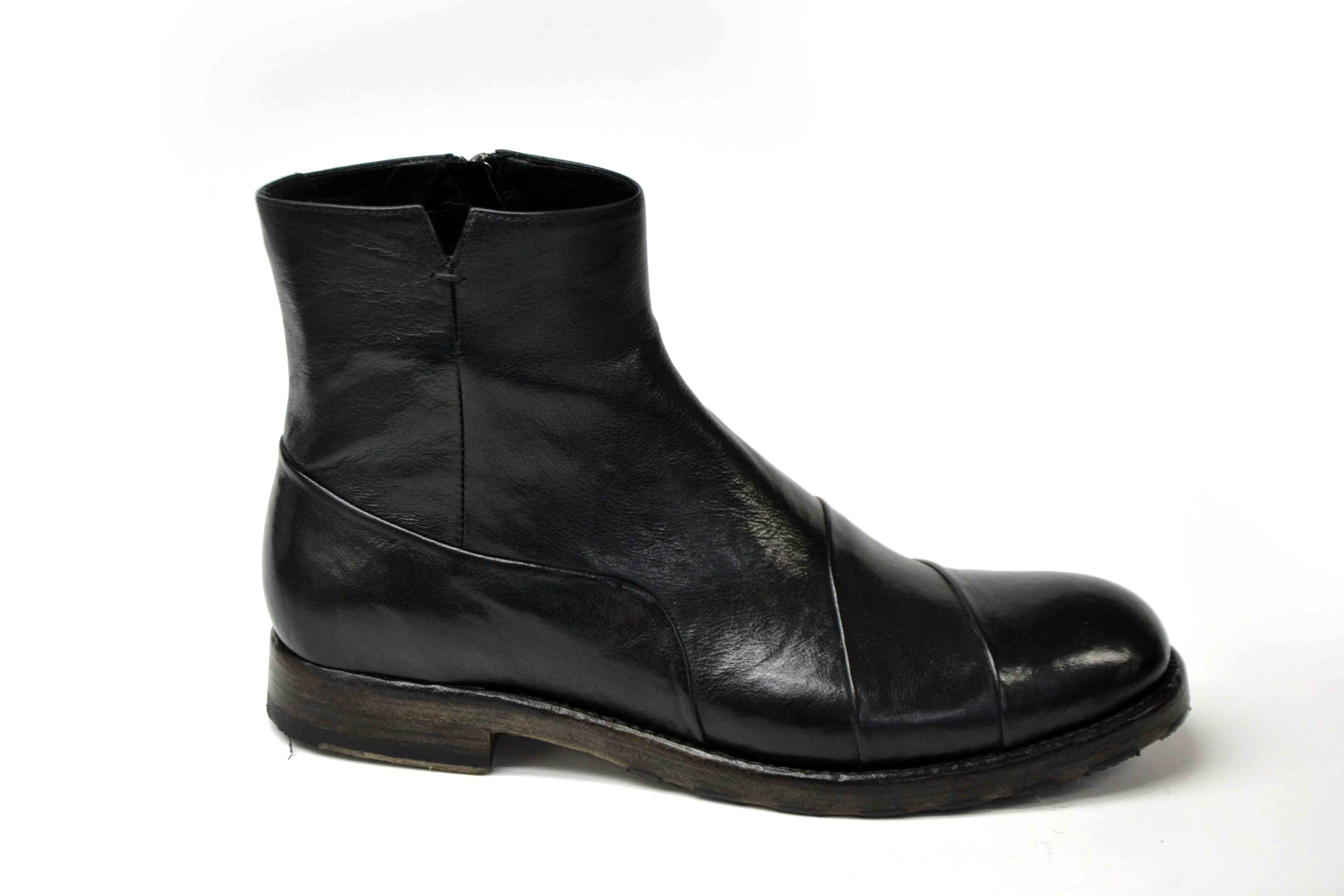 LAST PAIR 47-BLACK ASYMMETRIC ANKLE BOOTS