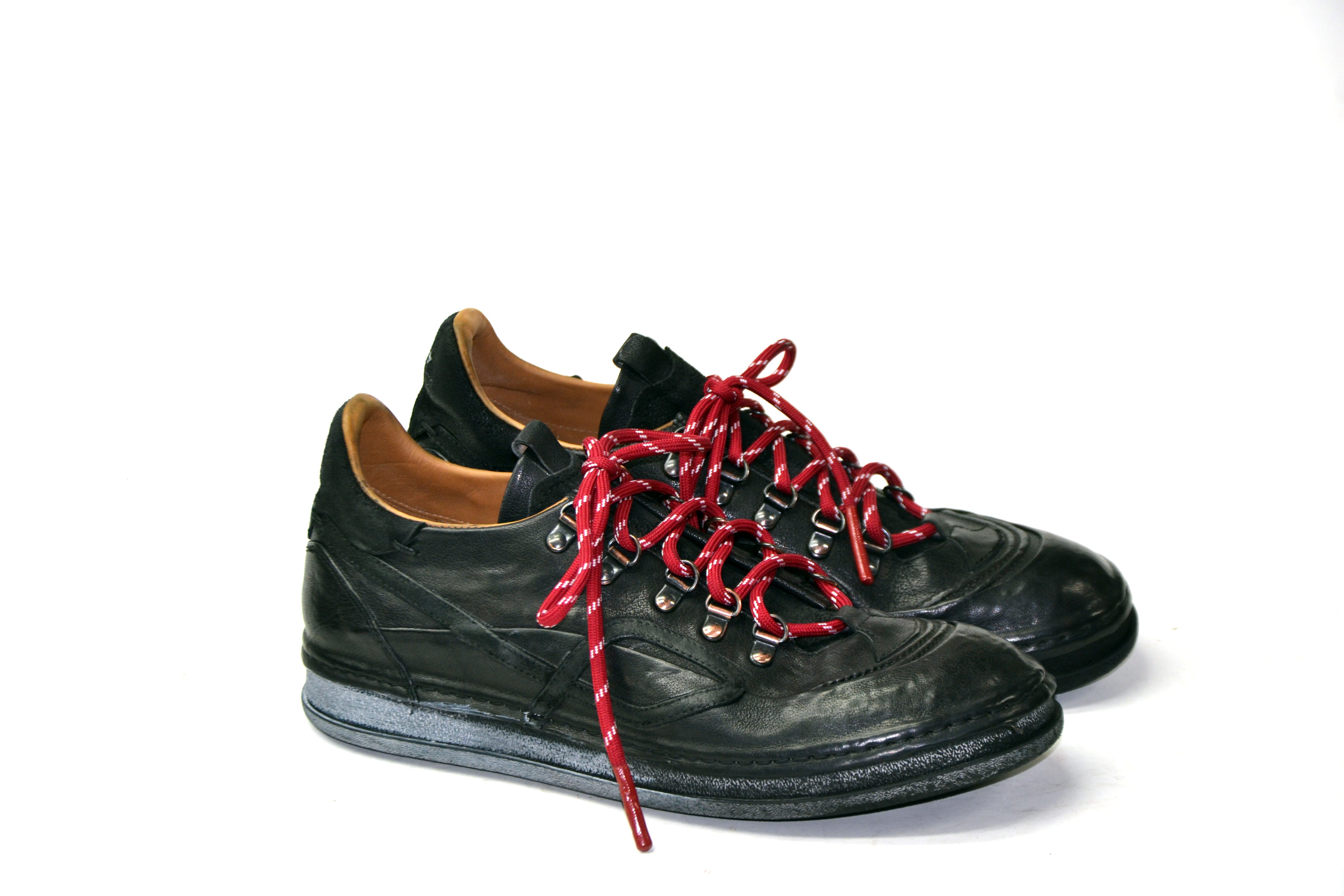LAST PAIR 42-SENSORY BLACK SNEAKERS
