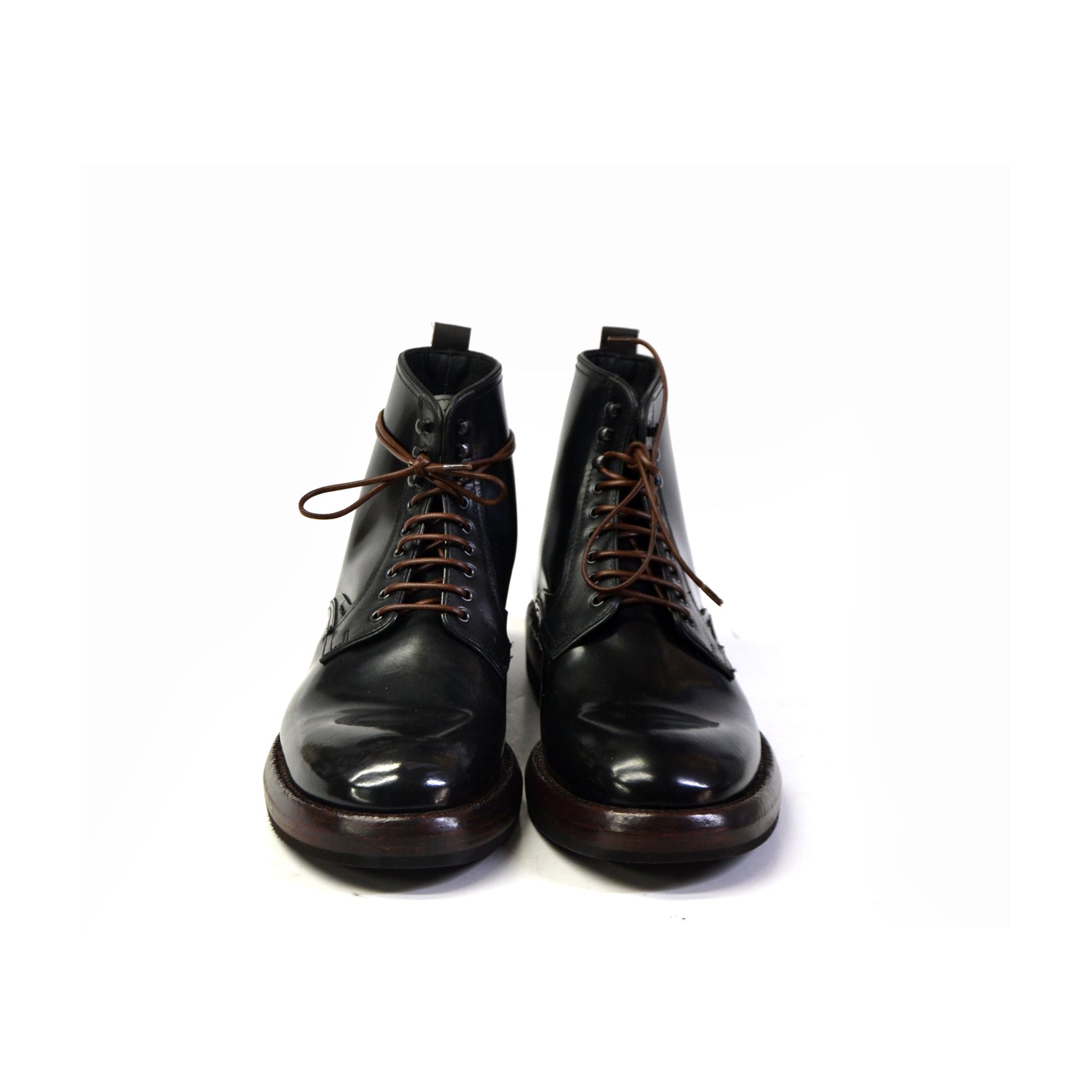 KÖNIGLICH SCHWARZE SCHNÜRSTIEFEL