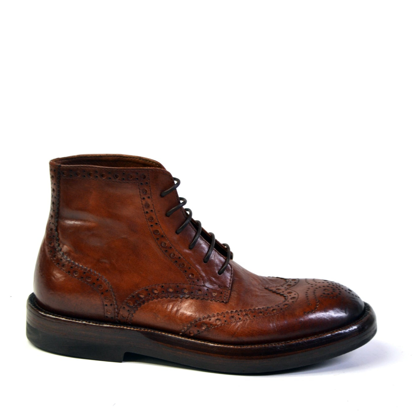 ROYAL LACED BROWN BOOTS