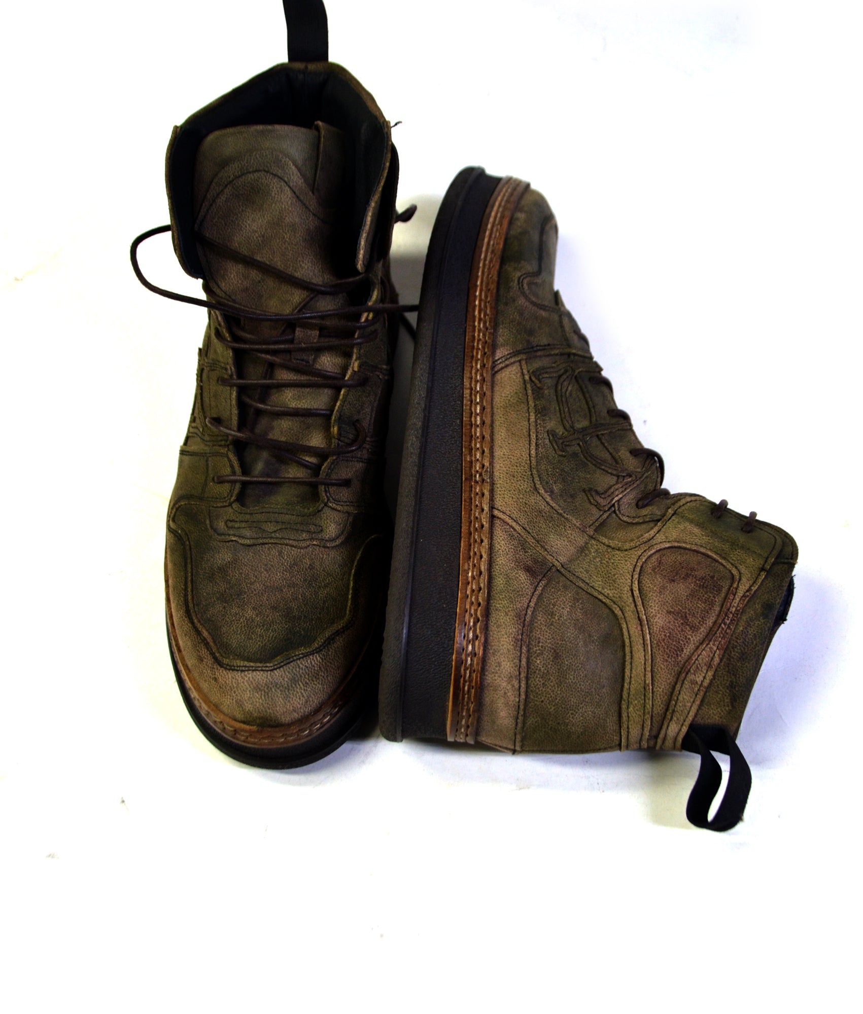 LAST PAIR 44- DIRTY TERRA DUNK