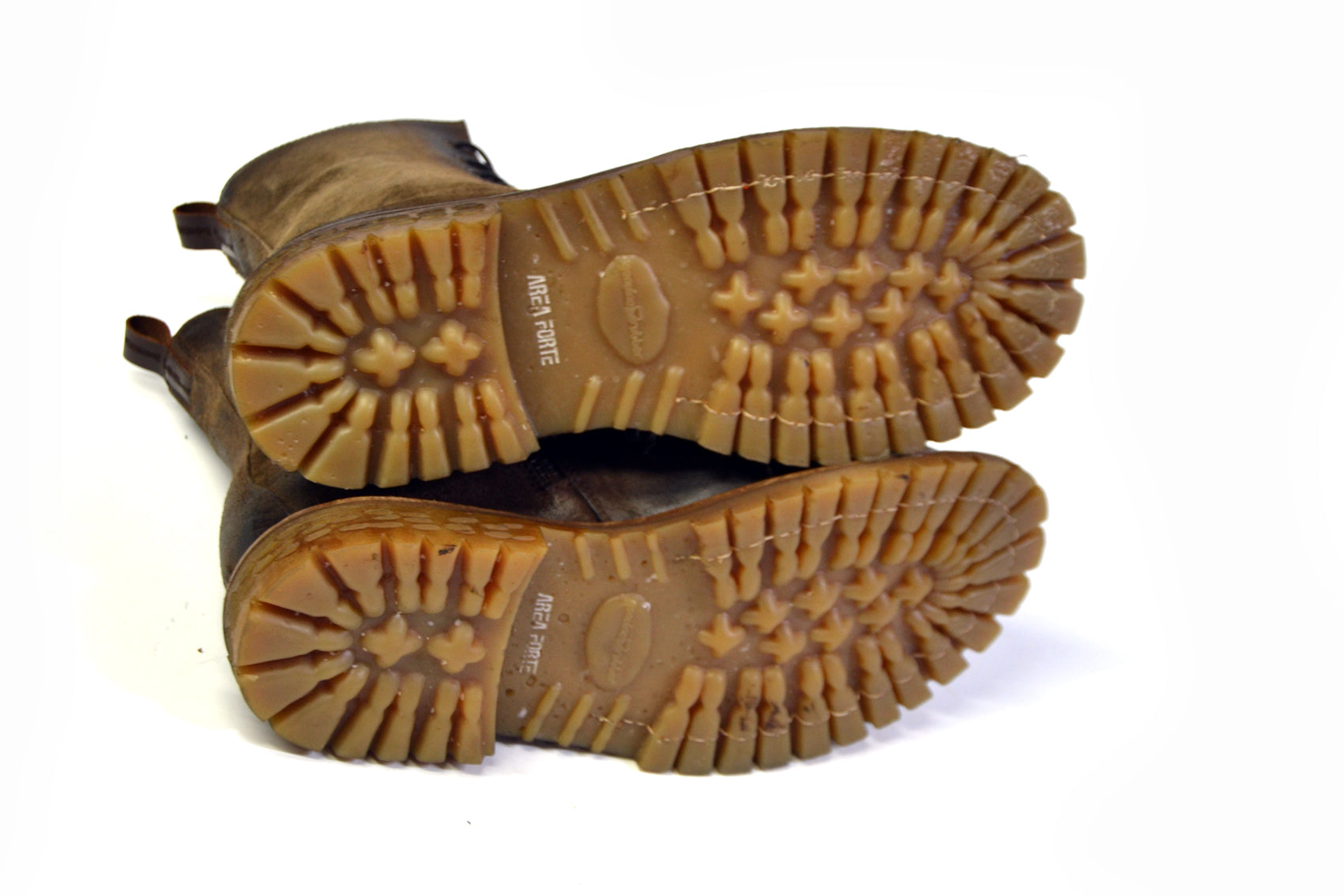 TONALE ONESIDED SUEDE BOOTS