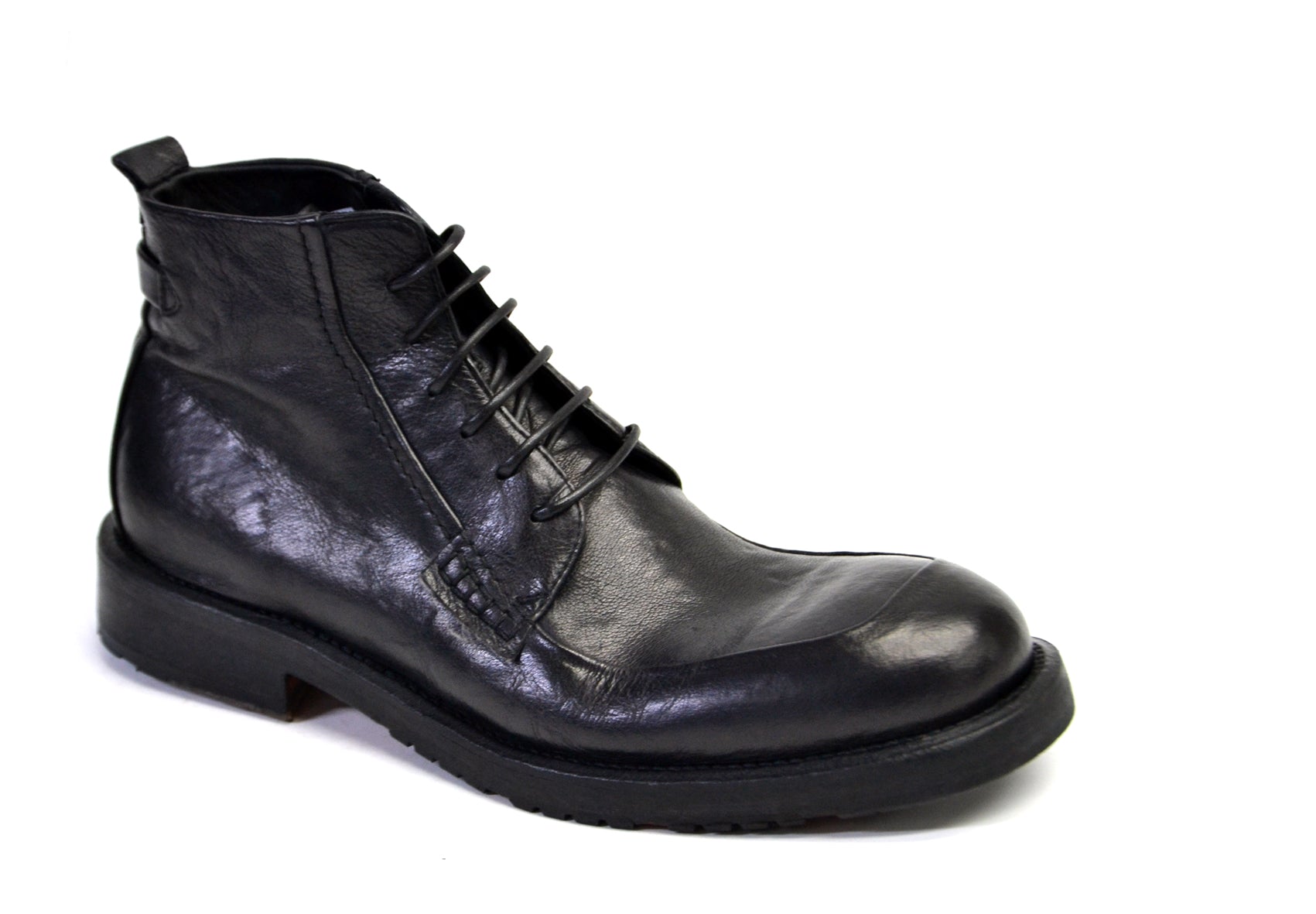 BOING LACED BLACK ANKLE BOOTS