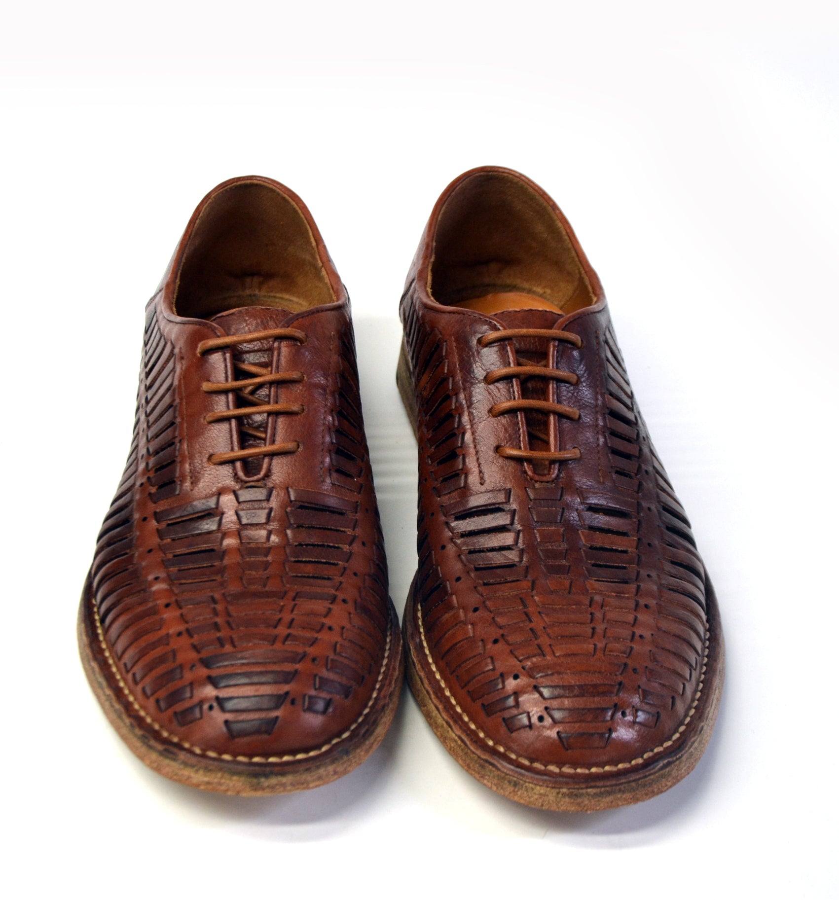 LAST PAIR 42-SUMMER CUT-OUT OXFORDS IN GREEN OR TERRA
