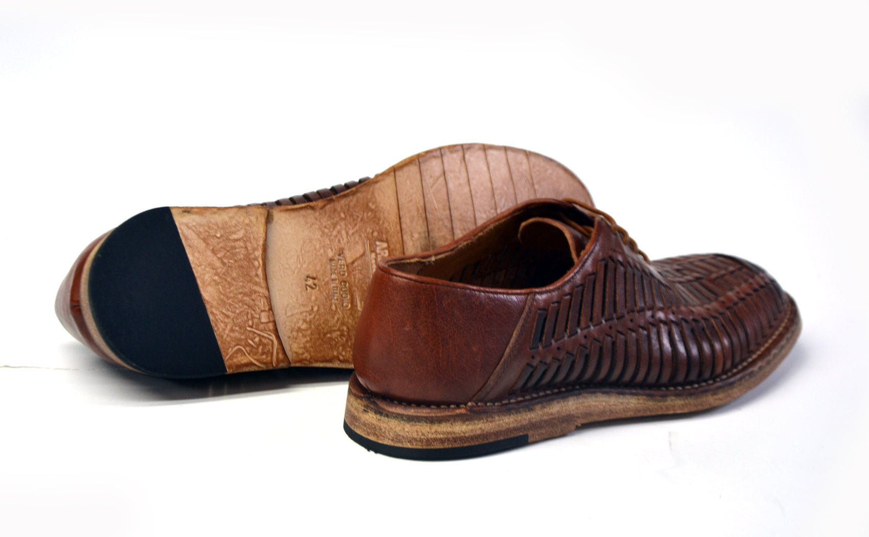 LAST PAIR 42-SUMMER CUT-OUT OXFORDS IN GREEN OR TERRA
