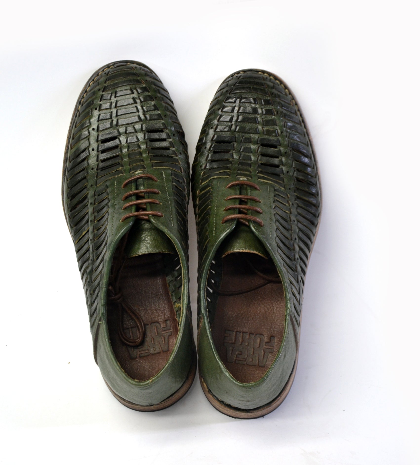 LAST PAIR 42-SUMMER CUT-OUT OXFORDS IN GREEN OR TERRA