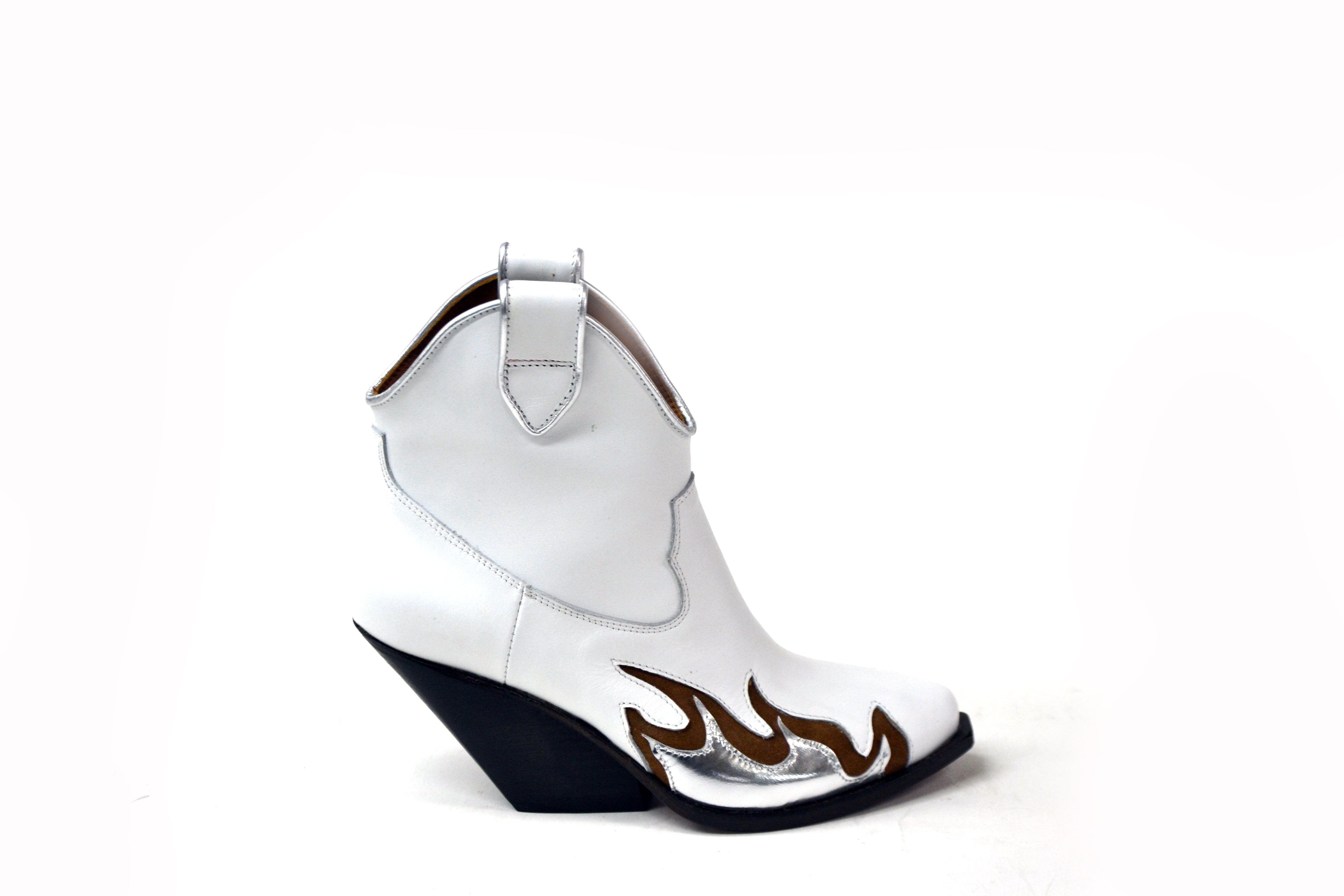 LAST PAIR 36/39/40/41- WHITE FIRE COWBOY BOOTS
