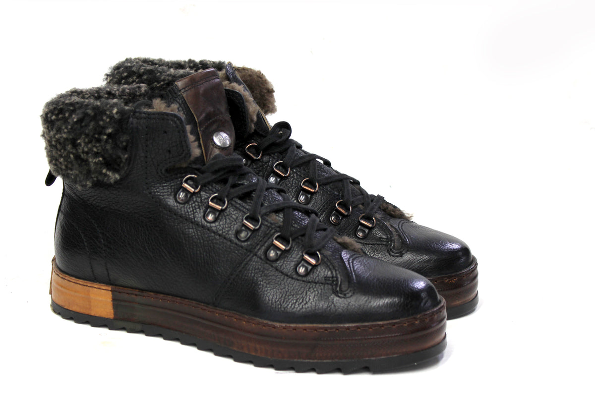 LED High Sneakers in Black