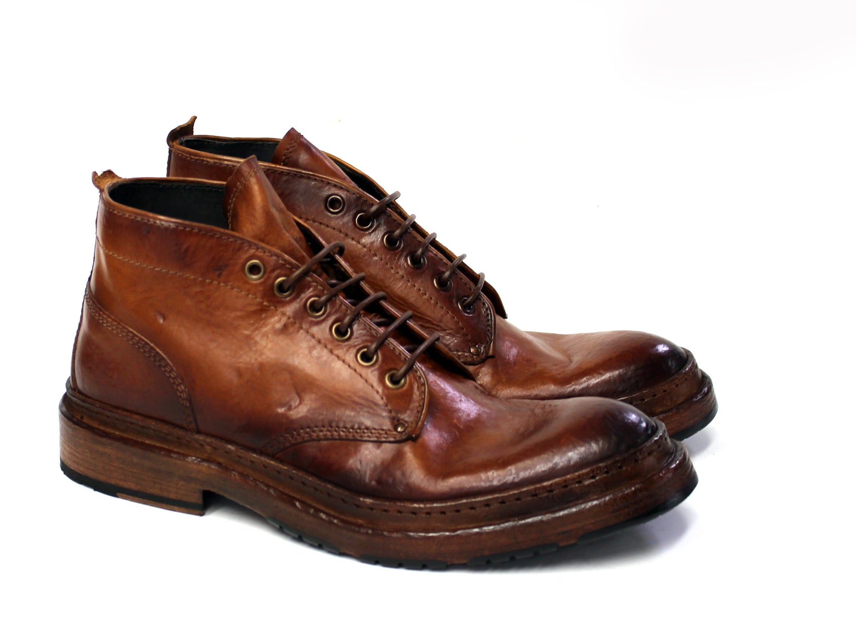 WASHINGTON CHUKKA BOOTS