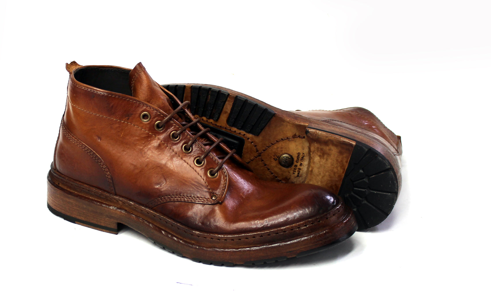 WASHINGTON CHUKKA BOOTS