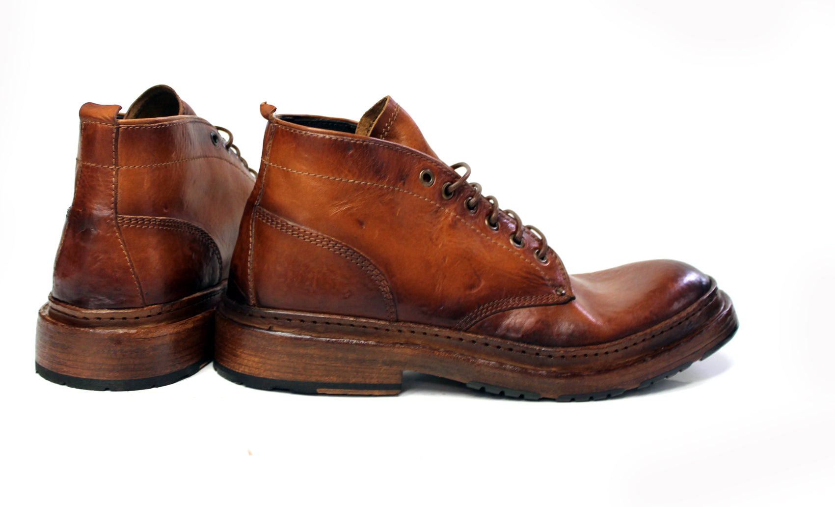 WASHINGTON CHUKKA BOOTS