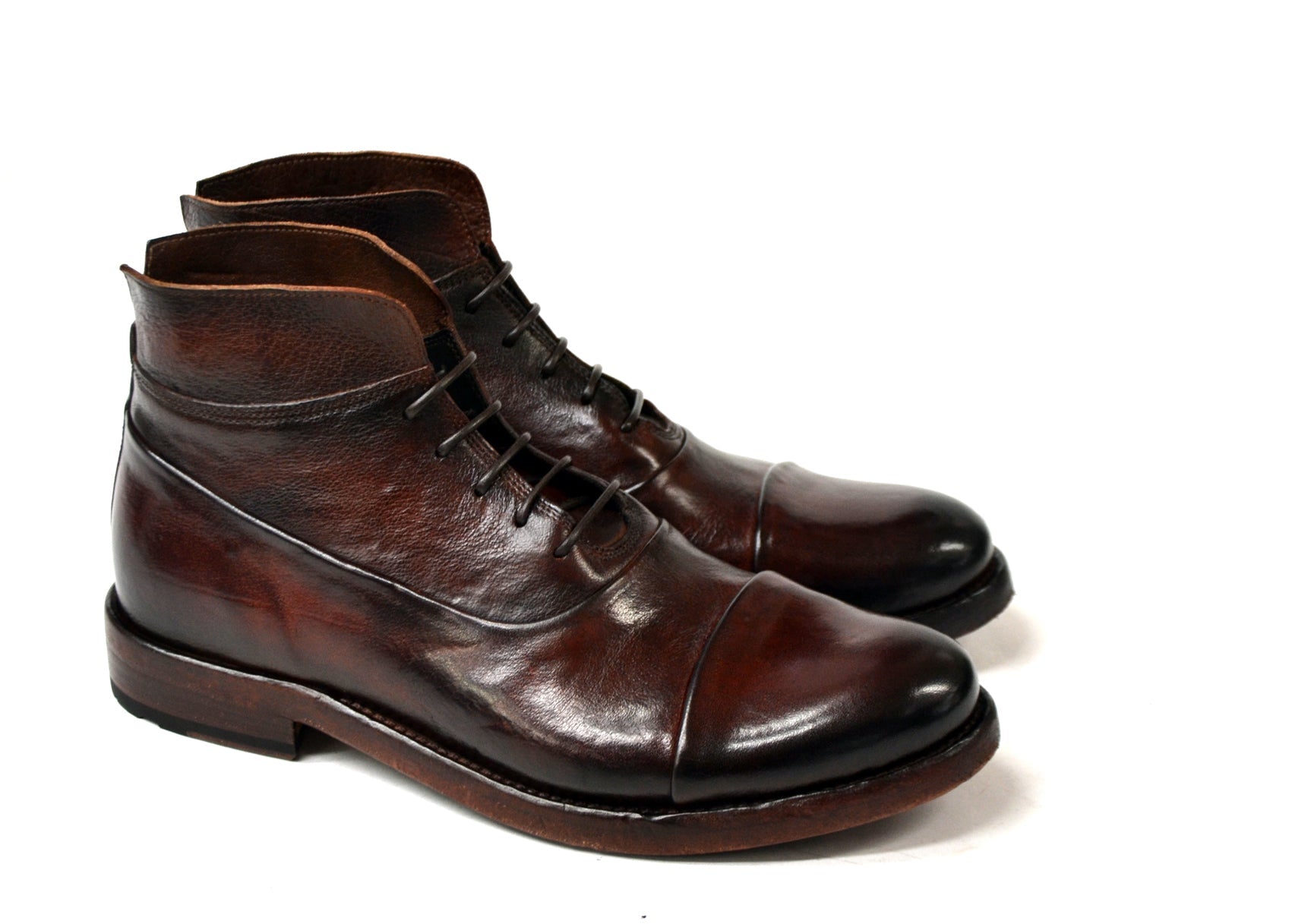 LAST PAIR 41/45-BROWN EDGAR CHUKKA BOOTS