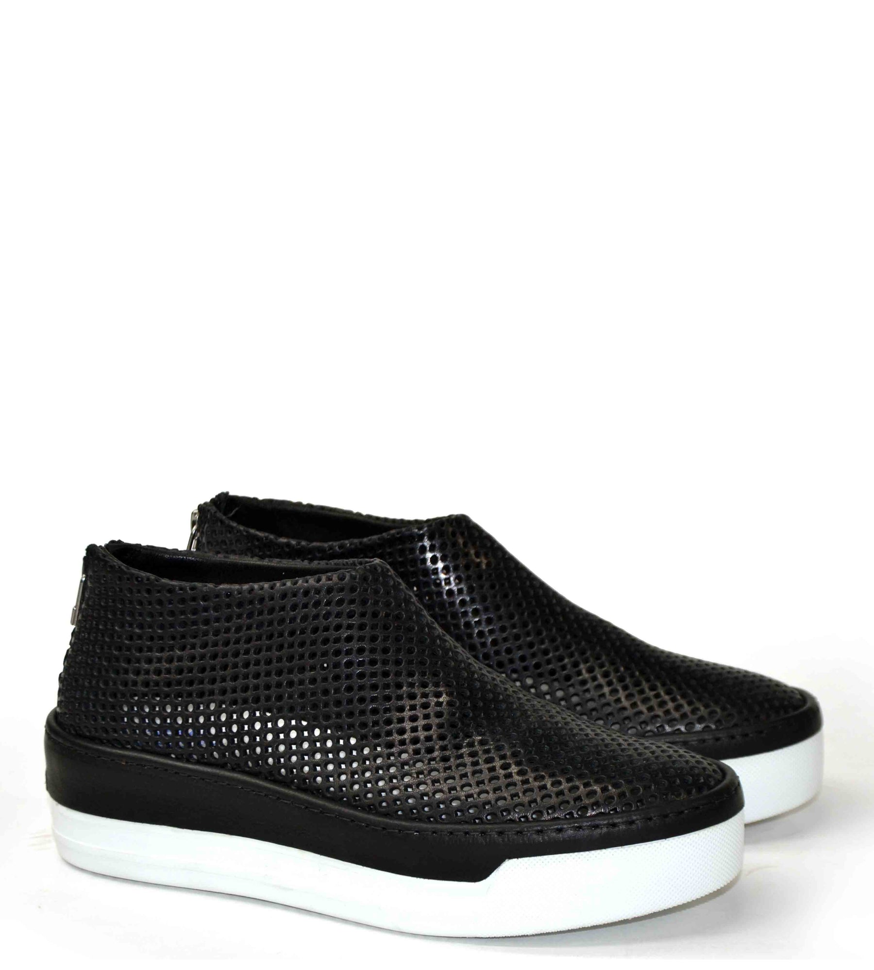 Buy Louis Philippe Sport Men Black Solid Sneakers With Perforated Detail -  Casual Shoes for Men 16877448 | Myntra