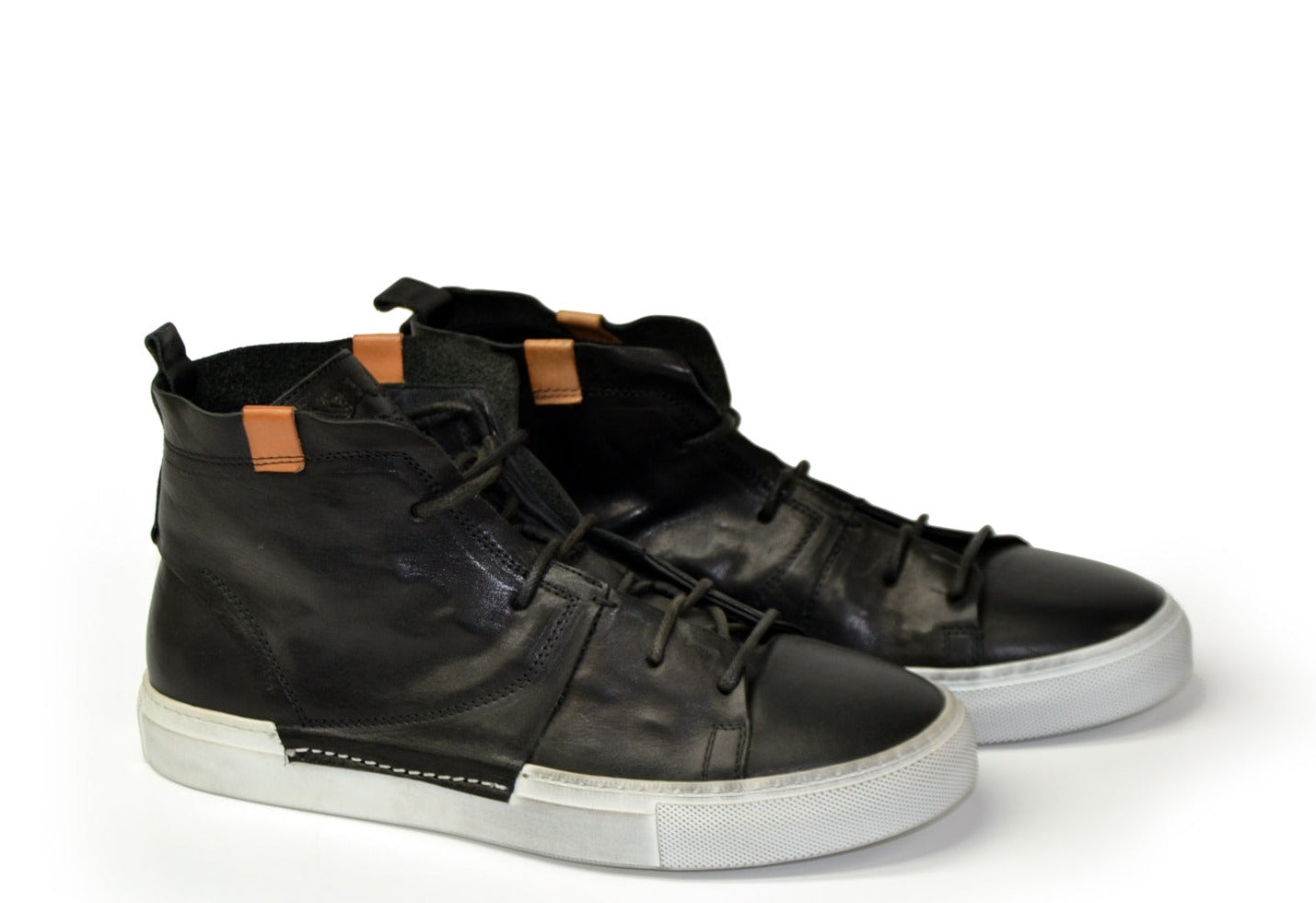 ALEX Black Laced Sneakers