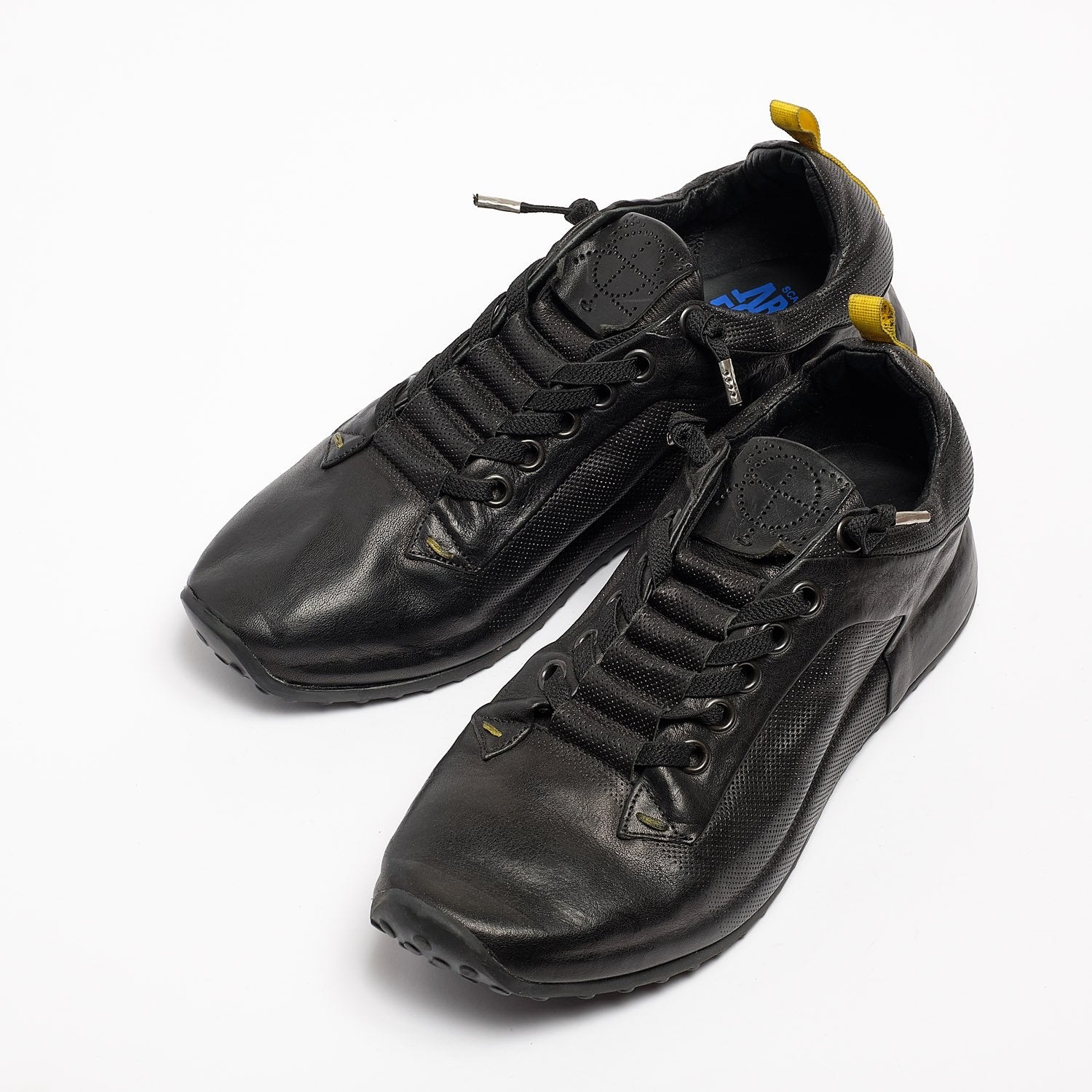 Johnny Laced Shoes soft natural leather black